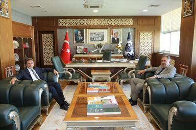 belediye-baskan-vekili-mahmut-tatar-dan-rektor-alkis-a-ziyaret