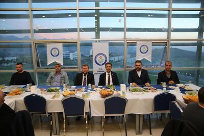 Rektörümüz, Akademik ve İdari Personelle İftar Yemeğinde bir araya geldi