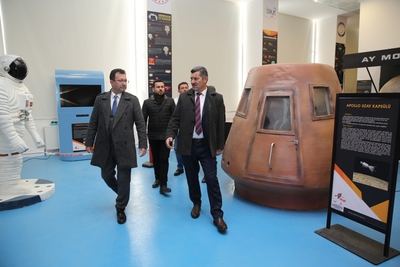 Rektörümüz Prof. Dr. Erkan ve İl Milli Eğitim Müdürü Özdemir Şırnak Üniversitesi  Bilim Merkezini ziyaret etti