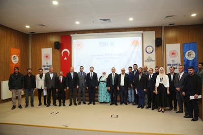 Rektörümüz, TOKİ Konutları tapu teslim törenine katıldı