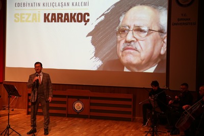 Şair Sezai Karakoç  şiirleriyle anıldı
