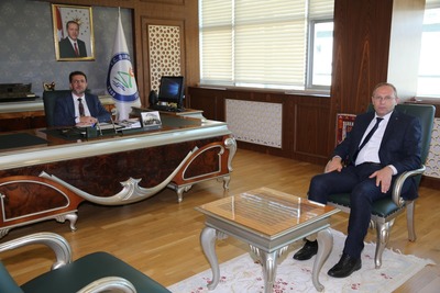 Şırnak İl Milli Eğitim Müdürü Tetik, Rektörümüz Prof. Dr. Alkış’ı ziyaret etti