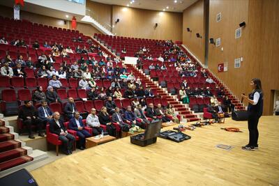 universitemiz-personeli-ve-ogrencilerine-afet-farkindalik-egitimi-verildi