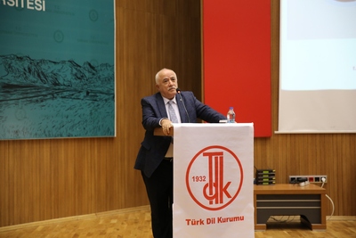 Üniversitemizde &quot;Anadolu Konferansları Yunus Emre&quot; Programı Düzenlendi